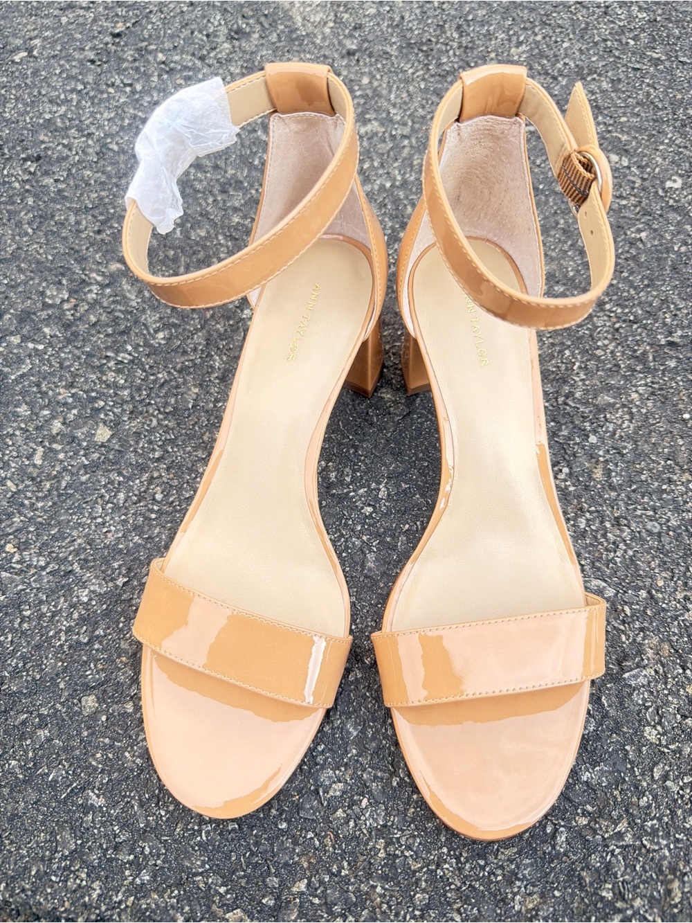 NIB Ann Taylor Patent Block Heel Sandals